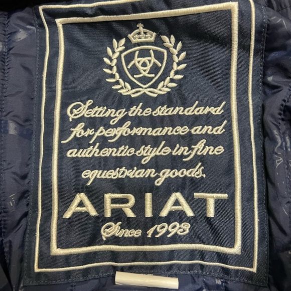 Ariat Furlough Waterproof Insulated Navy Blue Belted Jacket.Sz Medium EUC - Picture 8 of 16